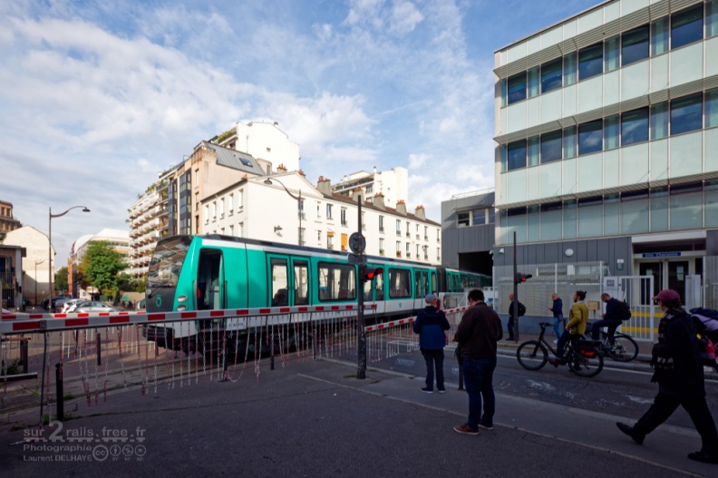 Paris 75-Passage a niveau-RATP-R5 14774